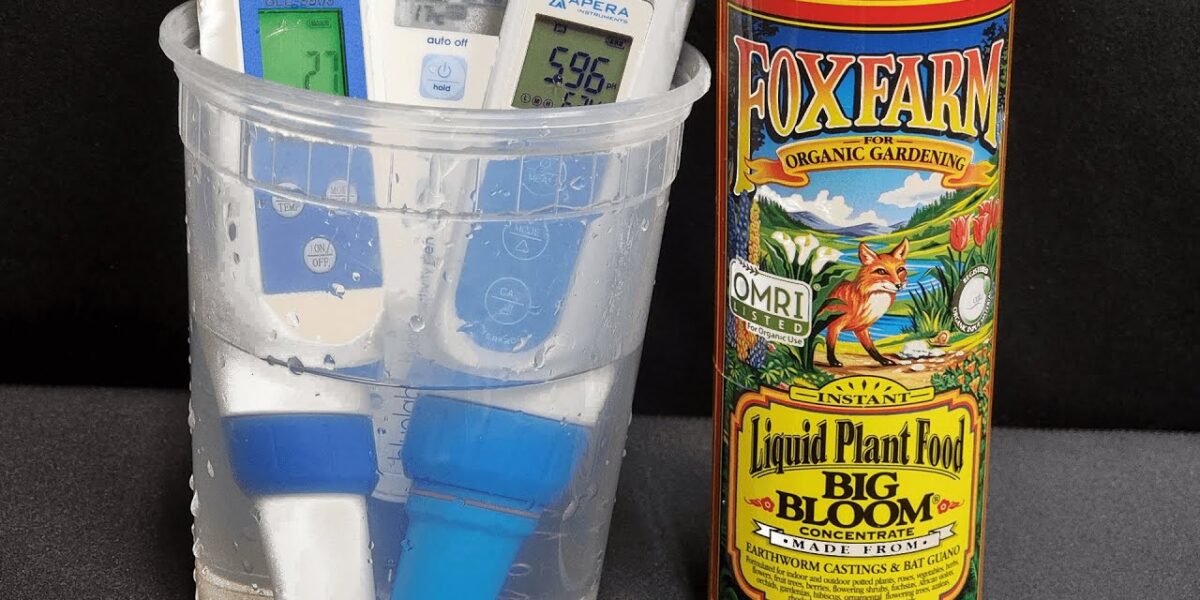 FoxFarm Big Bloom 0-0.5-0.7 bottle in the HWGrow pH and EC test